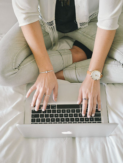 Bett, Computer, Laptop, Beine